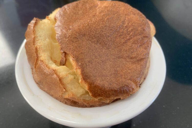 Kaassoufflé met 3 soorten kaas