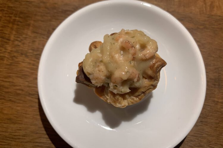 Minipasteitje met garnalenragout