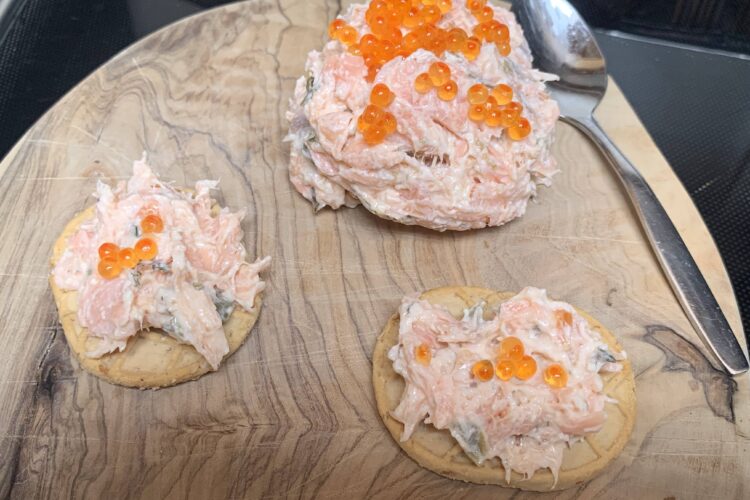 warm gerookte zalm salade